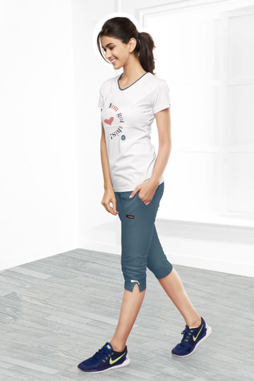 Loungewear Capri-Off White-Fad Blue