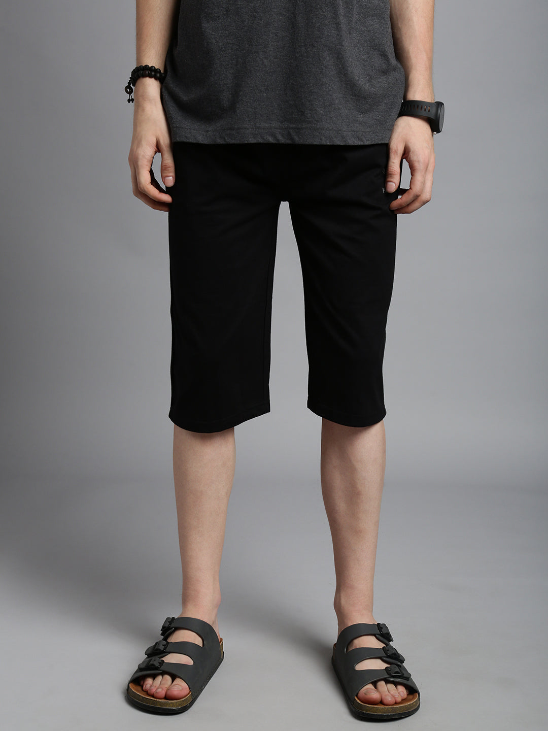 Capri-Black