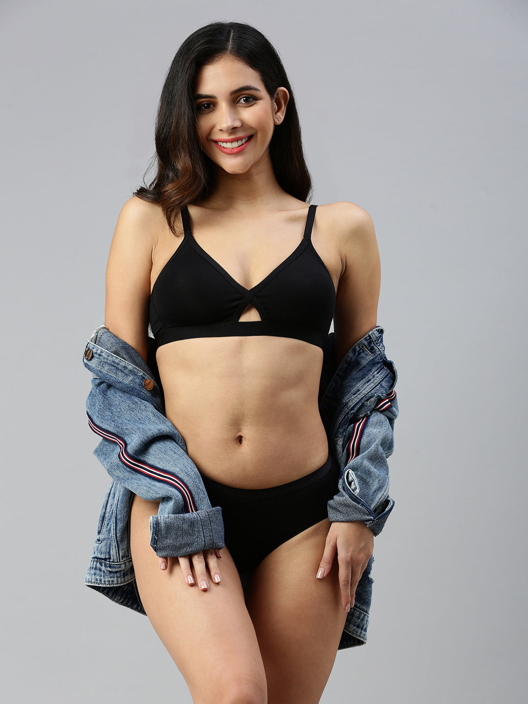 Get a Perfect Fit with Prisma's Black Basic Bralette