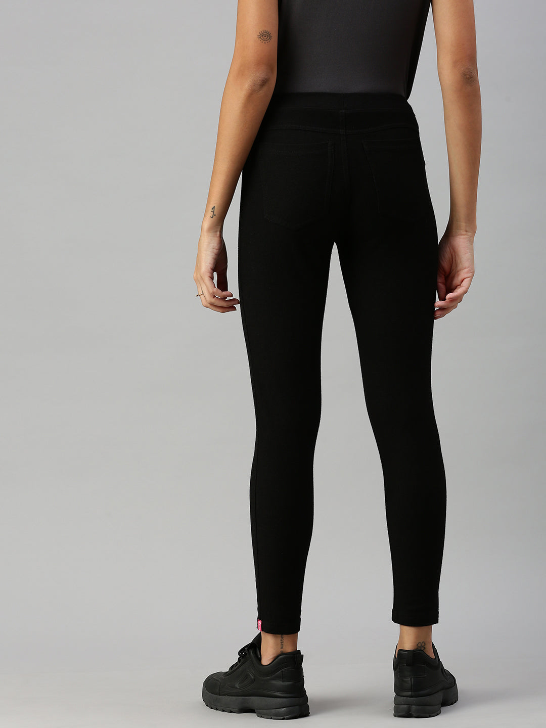 Wear Prisma's skin fitting jeggings on your favourite top. These are both  comfortable and stylish. #BrandPrisma …