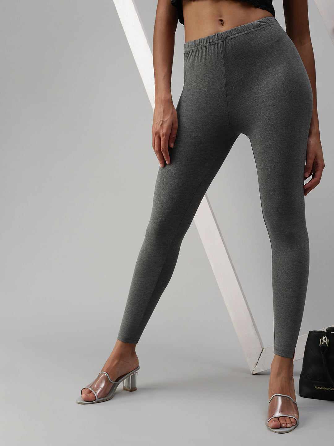 Hummel SEAMLESS MID - Leggings - seagrass melange/green - Zalando.de