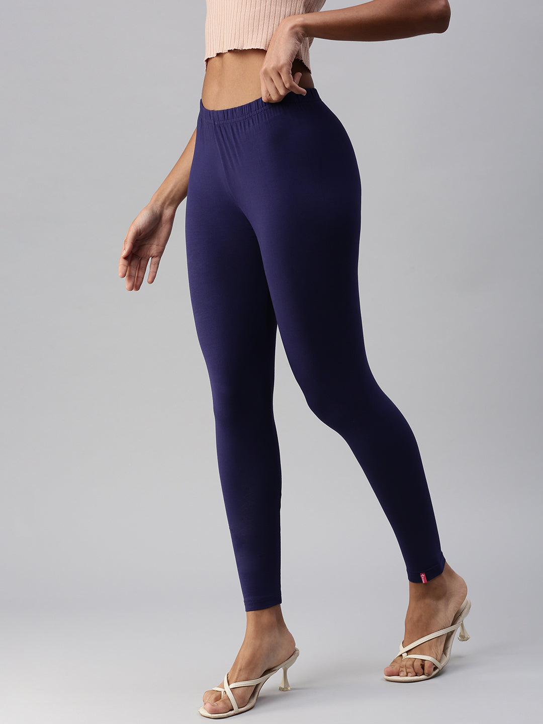 Prisma Ankle Leggings-S in Latur at best price by Rounaq Enterprises -  Justdial