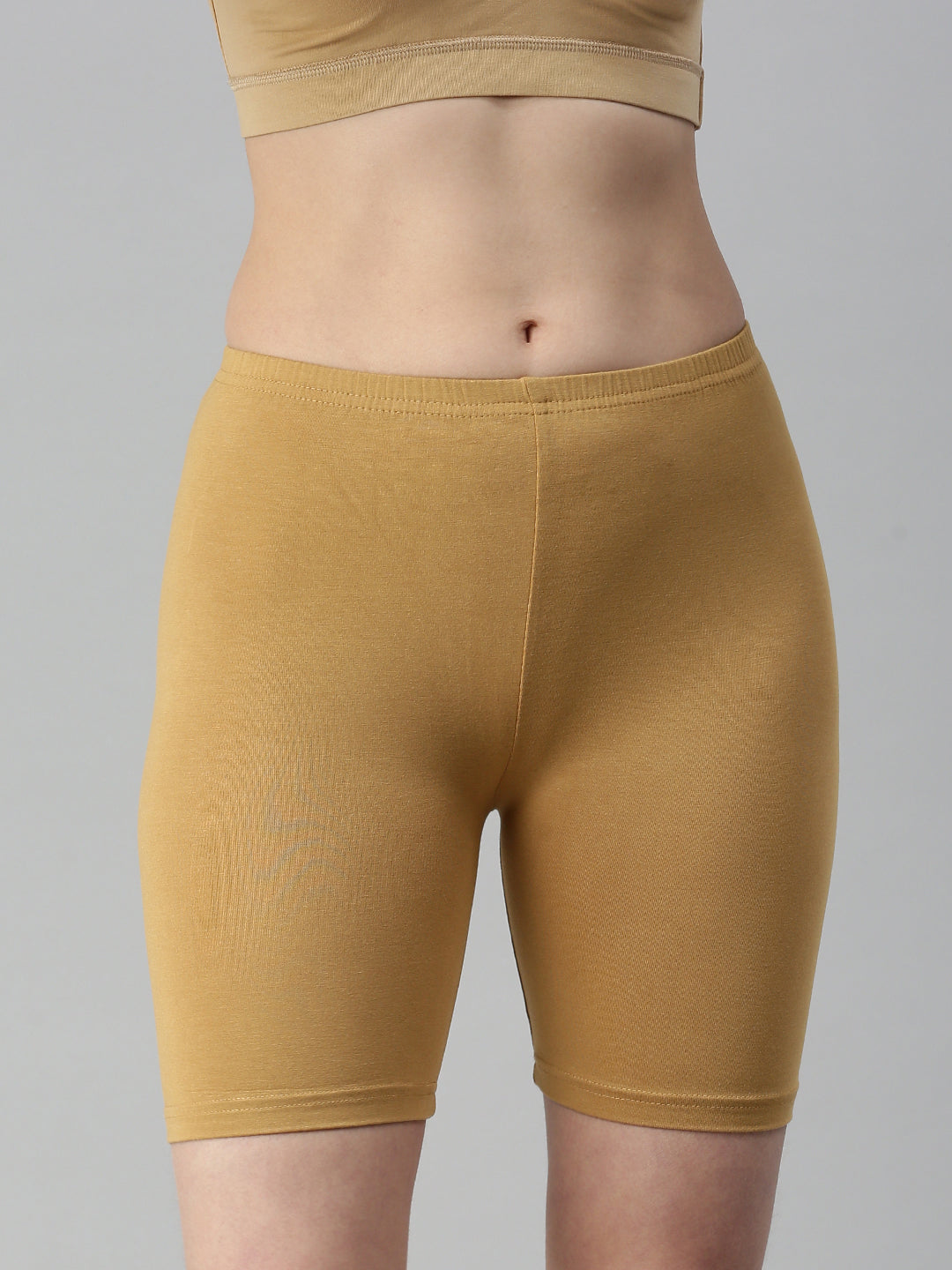 Prisma-Yoga_Shorts-Honey_View01